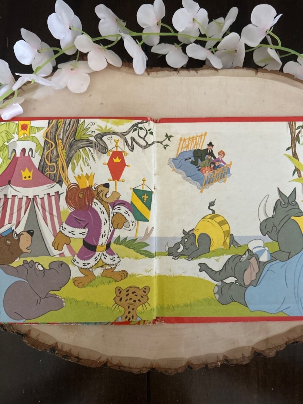 Bedknobs And Broomsticks A Visit To Naboombu 1971 Whitman Tell-A-Tale Hardcover - Picture 8 of 10